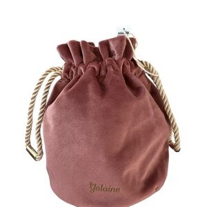 Velvet gift pouch. Very good quality. Inside is cotton.